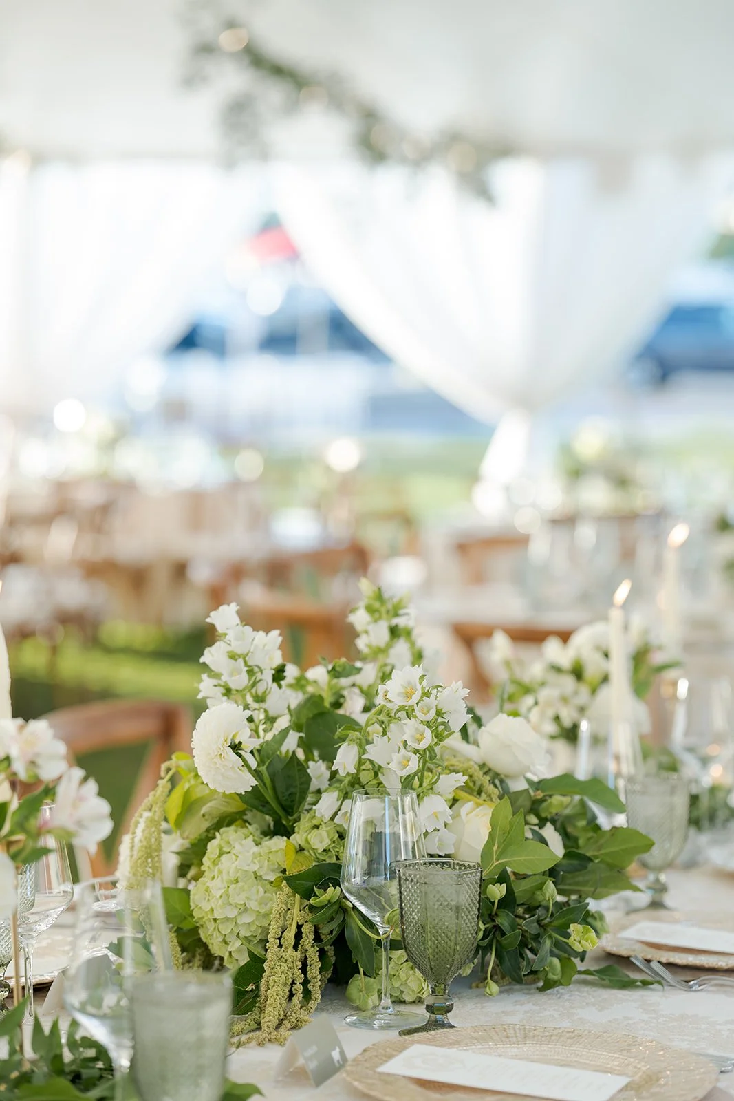 white-and-green-wedding-flowers-stamford-yacht-club-ct.jpg