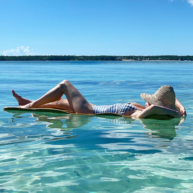 Eleuthera #perfectday #sunshine #bahamablue #beachcombing #relaxing #snorkeling #bighats #beachdays #comeandvisit #bahamas🇧🇸