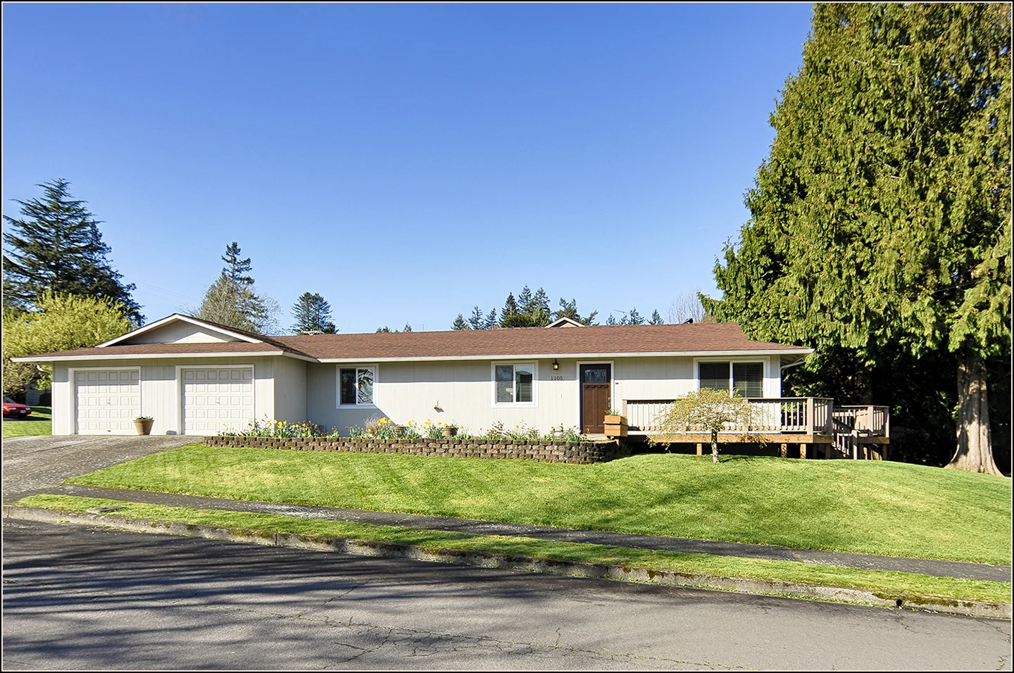 1_1105 NW 8th St Gresham copy.jpg