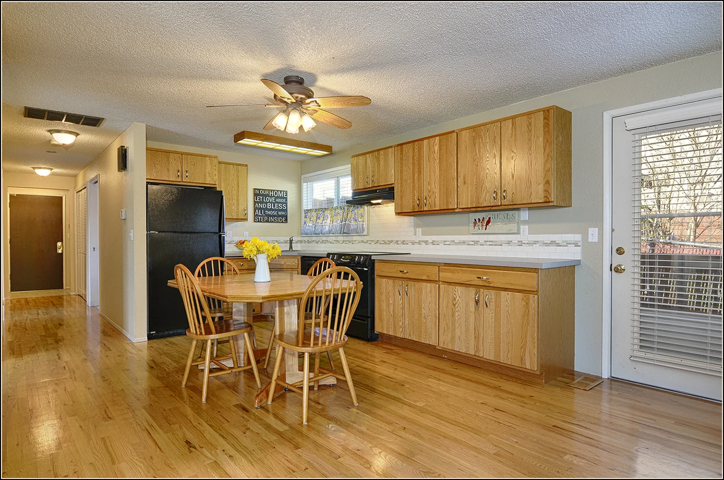 7_1105 NW 8th St Gresham copy.jpg