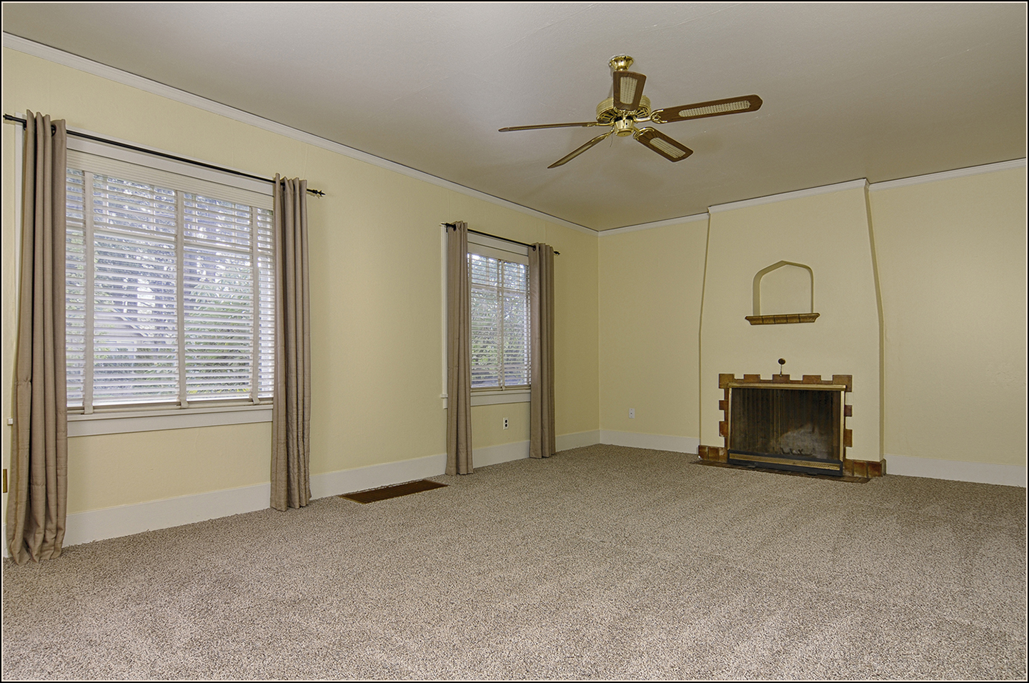 10_6701 SE 52nd Ave copy.jpg