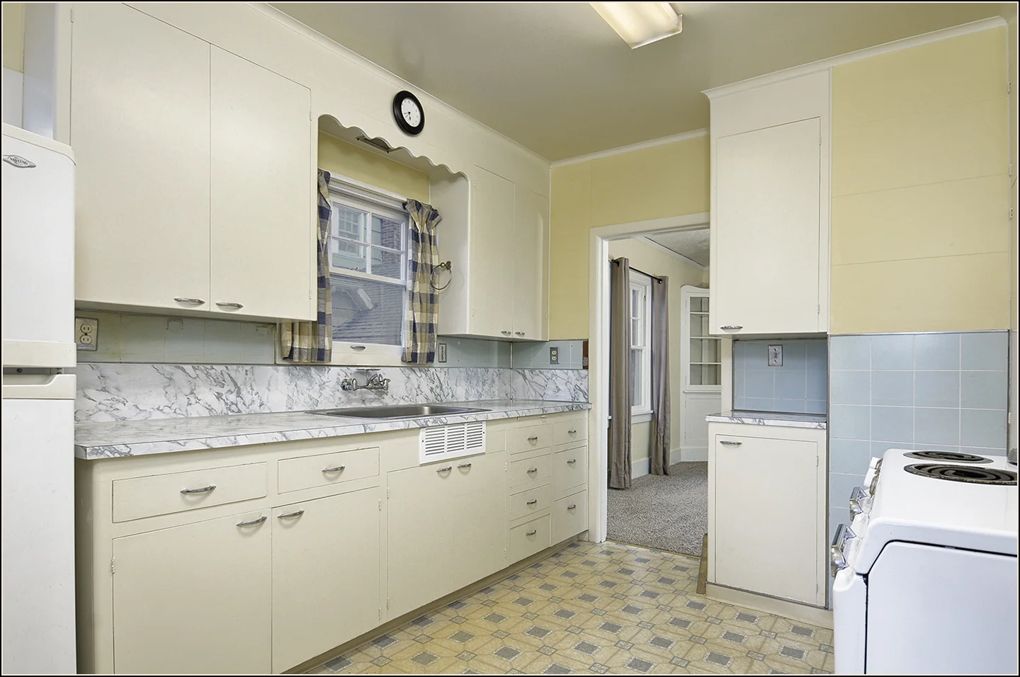 15_6701 SE 52nd Ave copy.jpg