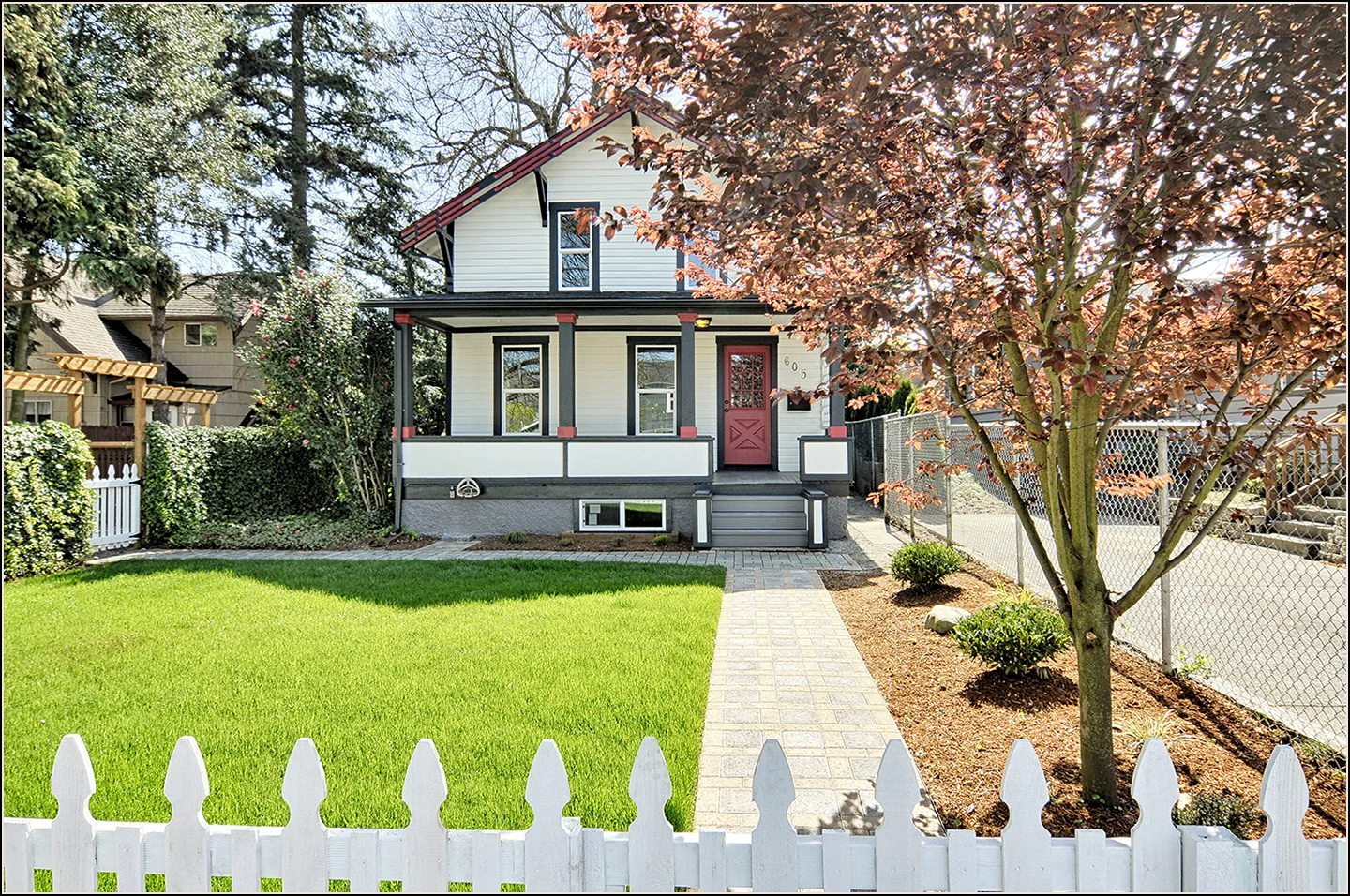 2_605 W McLoughlin Vancouver copy.jpg
