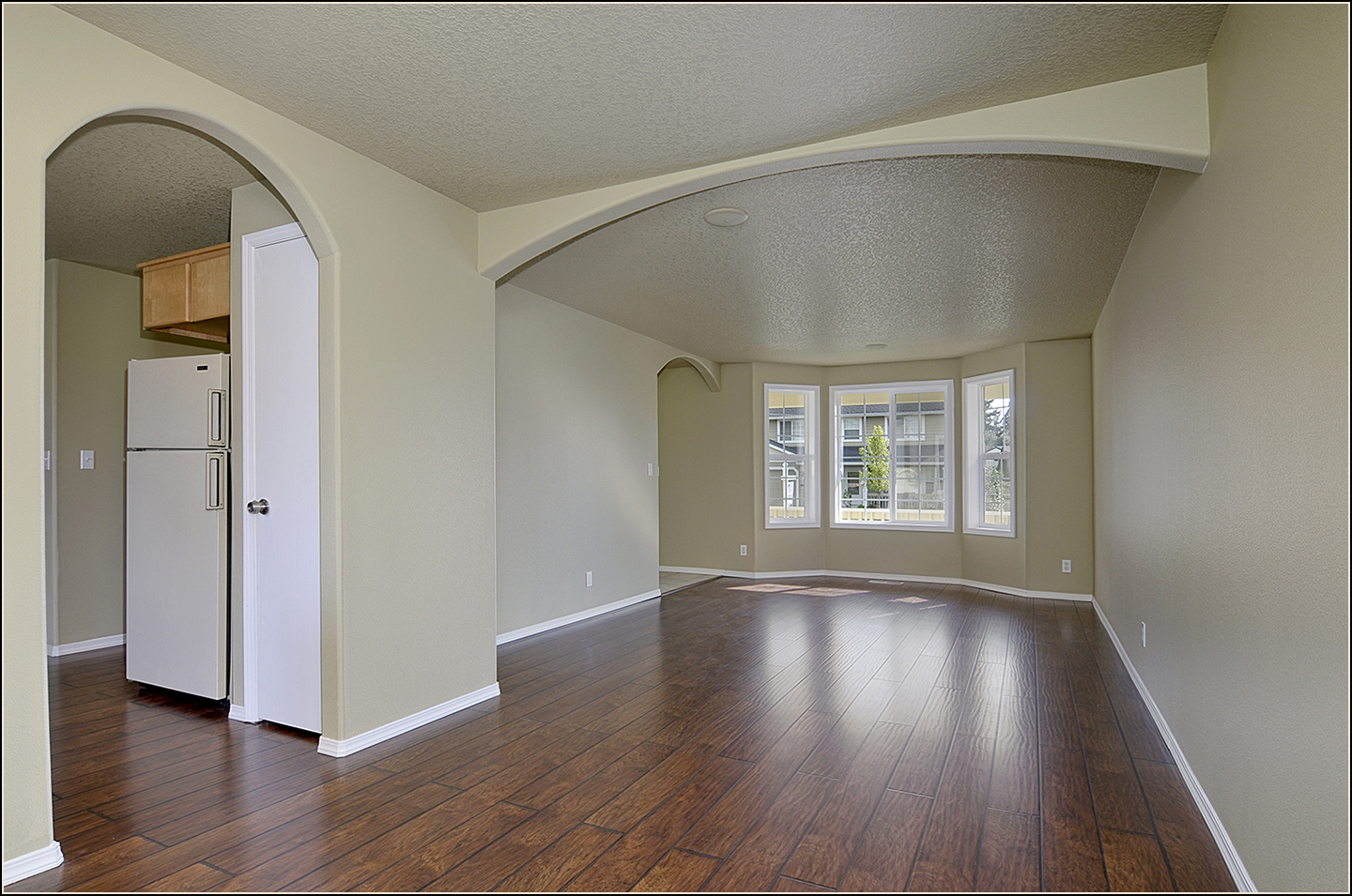 6_ 5608 NE 42nd Ave Vancouver copy.jpg