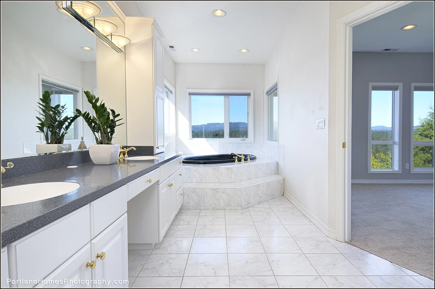24_2049 NW Lake Rd, Camas copy.jpg