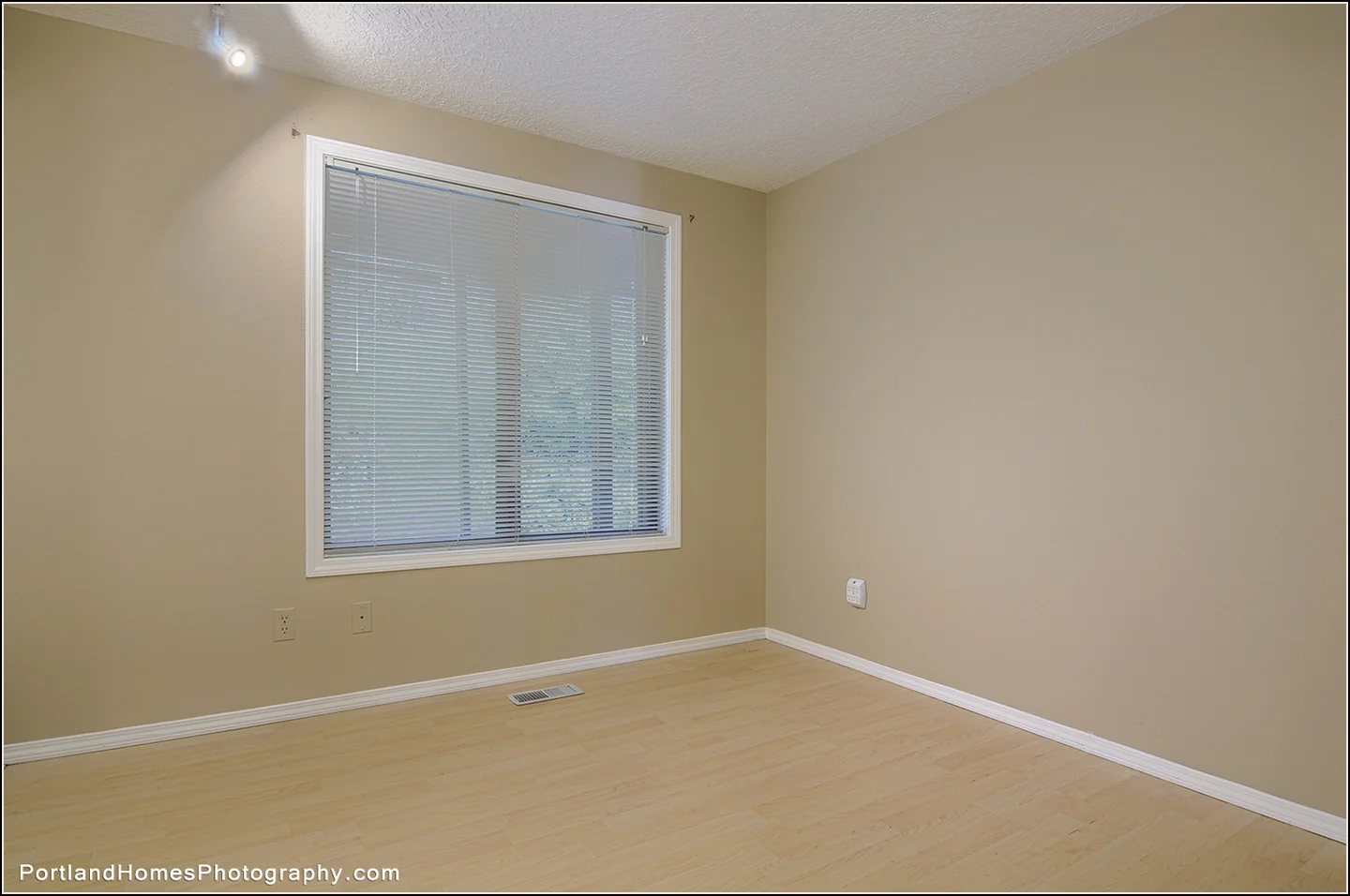 15_730 Blaine Pl Gresham copy.jpg