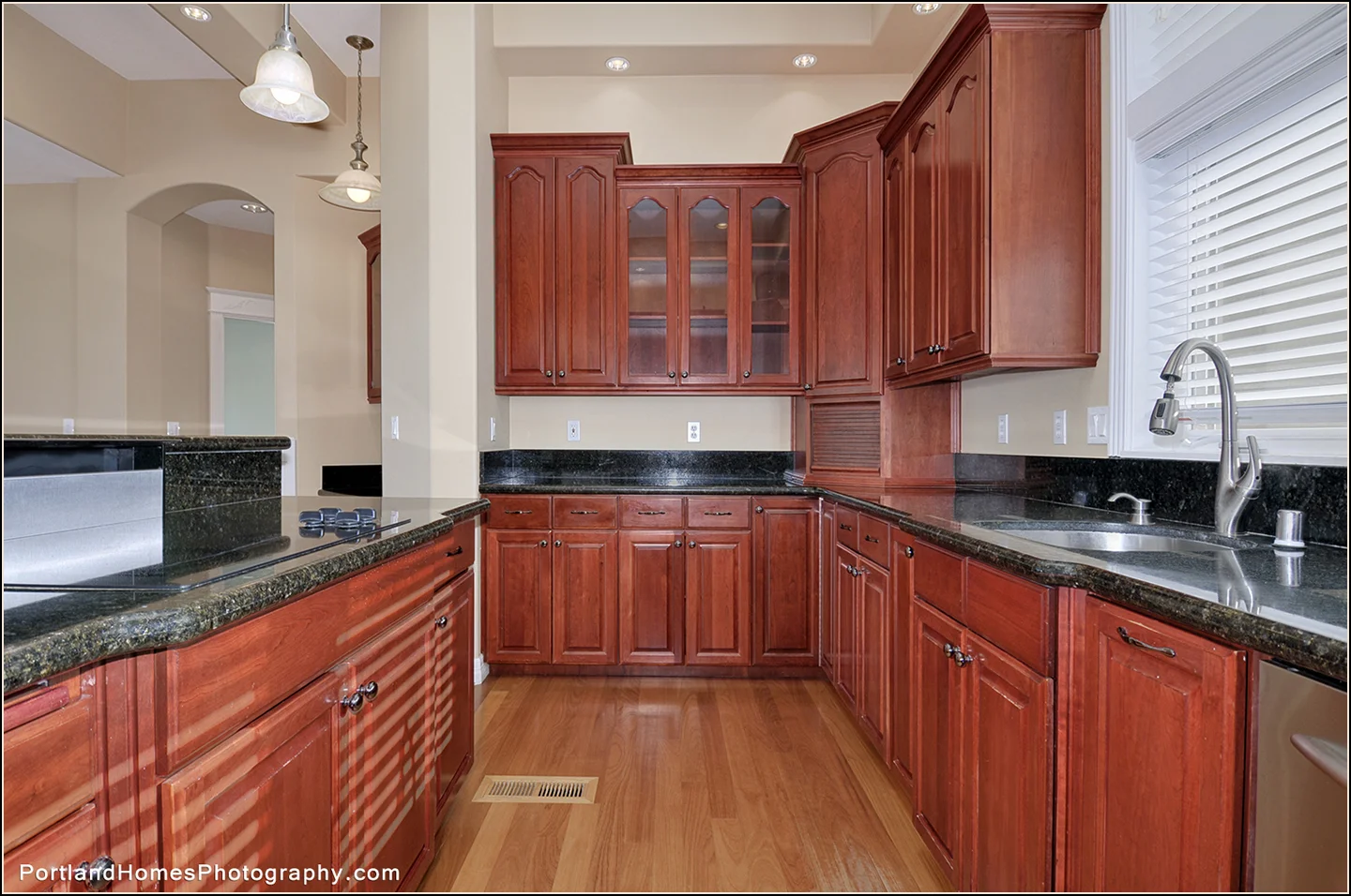 25_ 2620 NE 219th St Ridgefield copy.jpg