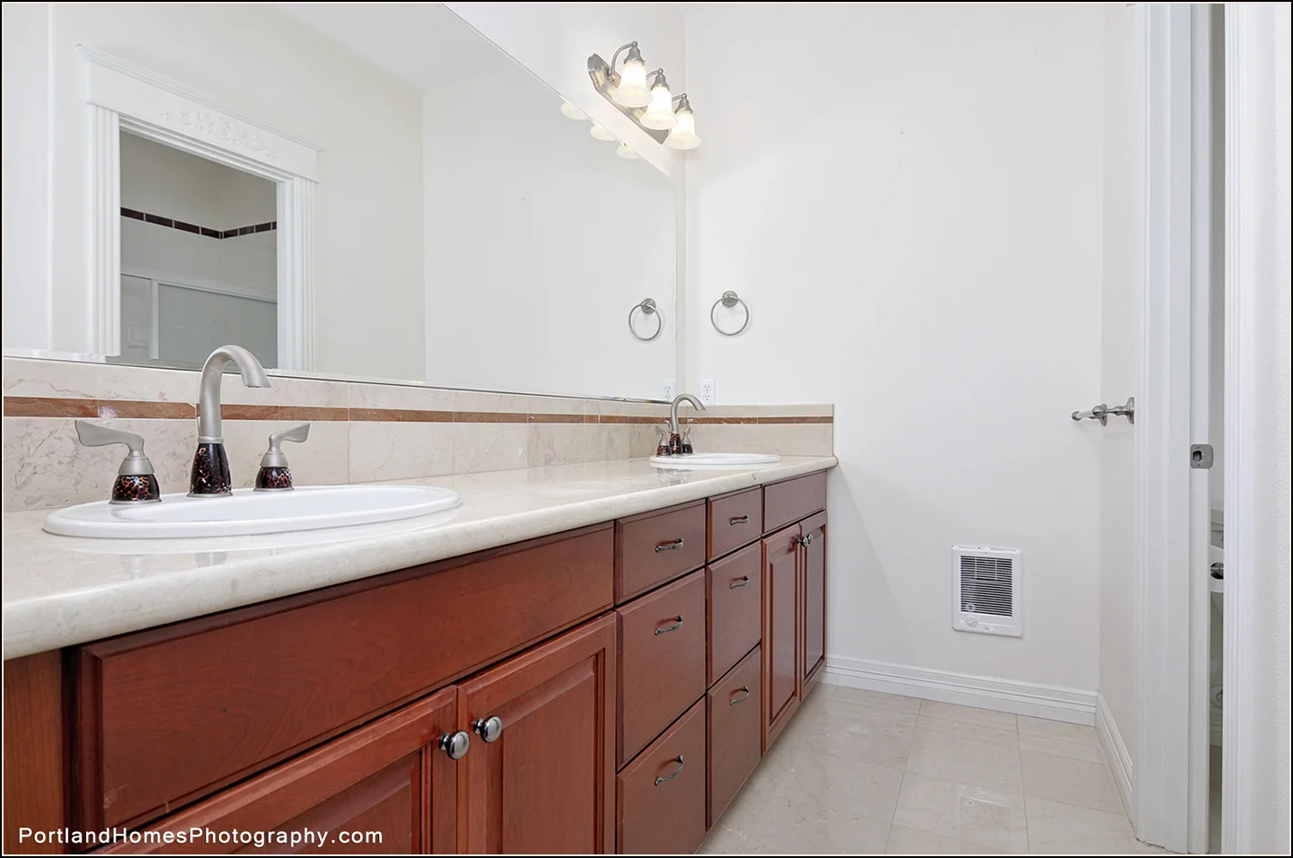 31_ 2620 NE 219th St Ridgefield copy.jpg