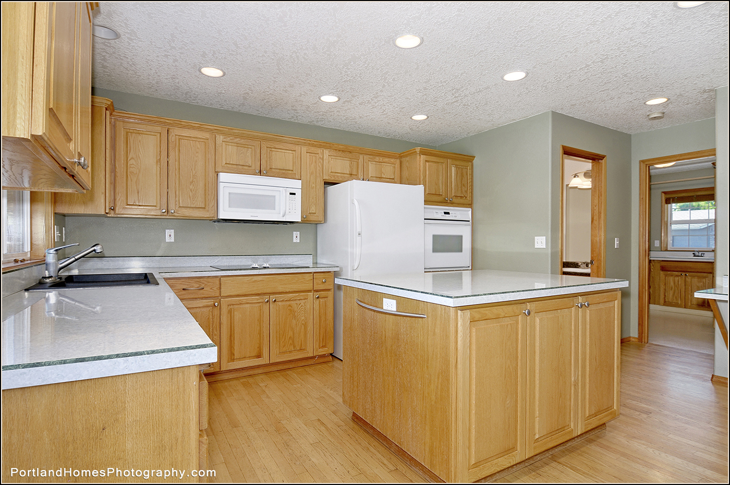 15_1717 SE Eagle Ln Gresham copy.jpg