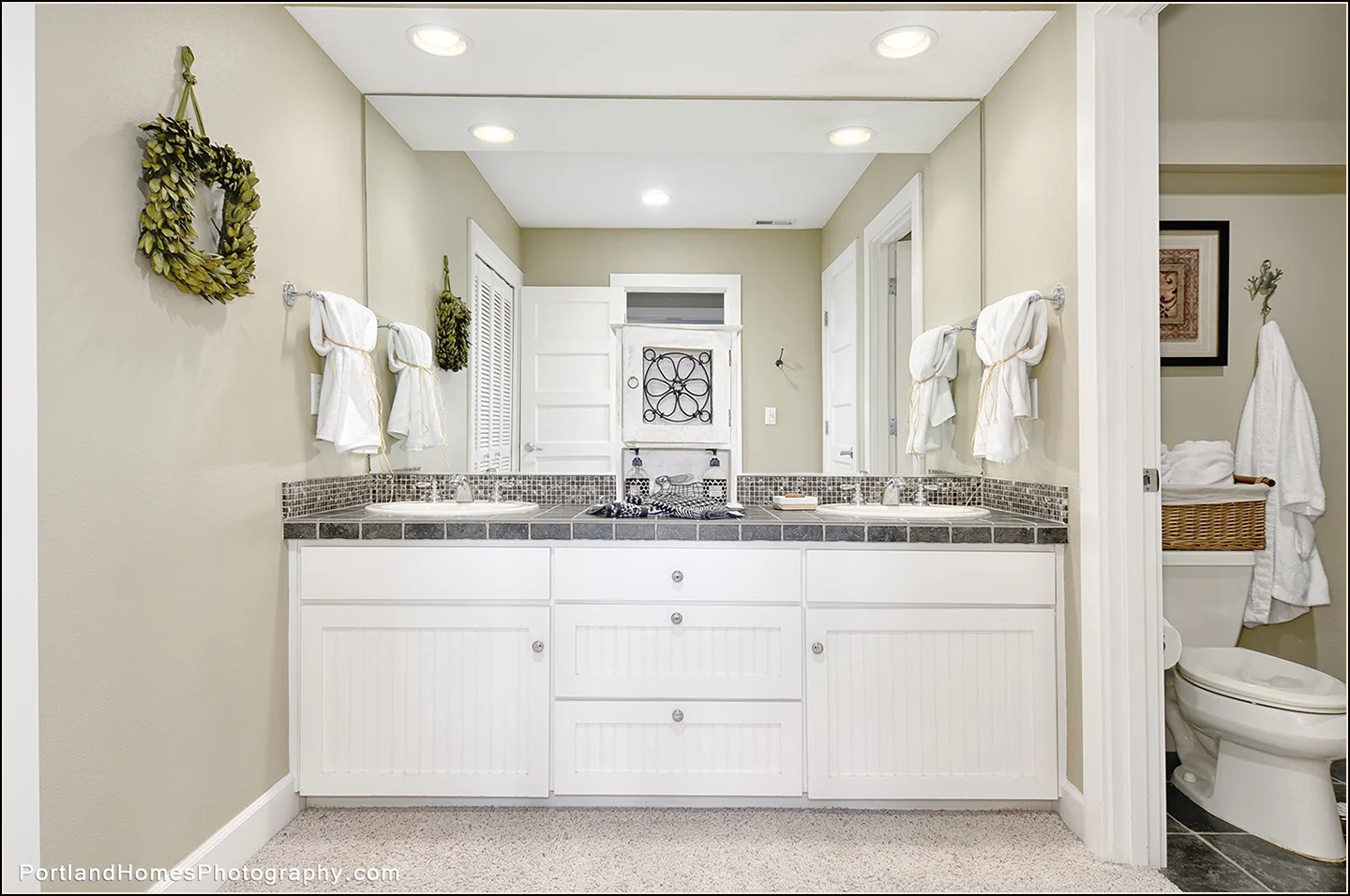 21_17124 Hood Ct Sandy copy.jpg