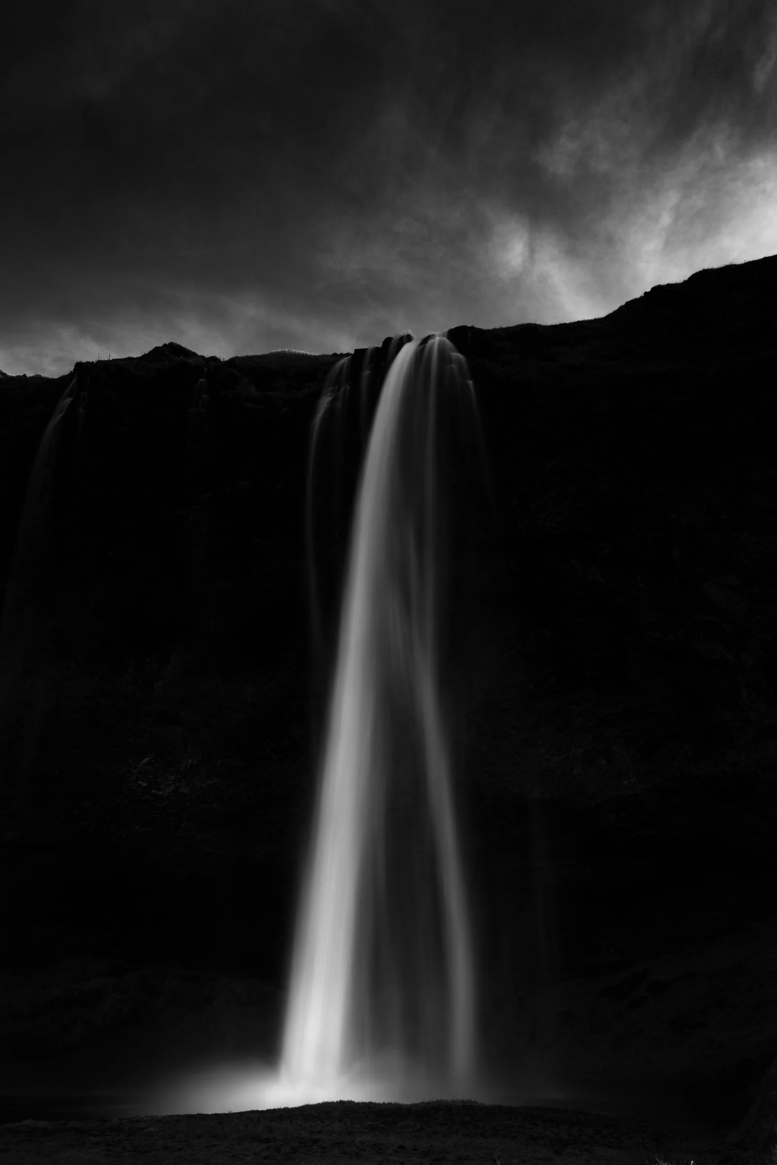 20091114-Seljalandsfoss-02-Enhanced-NR.jpg