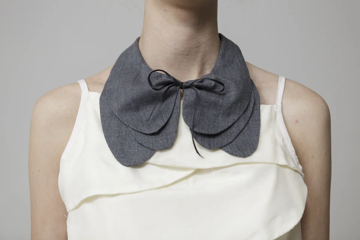 Collar necklace