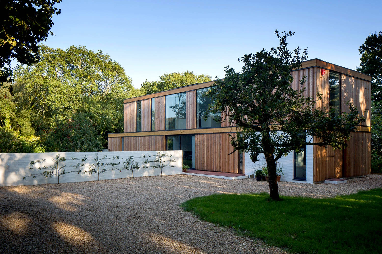 industree-contemporary-bespoke-build-2.jpg