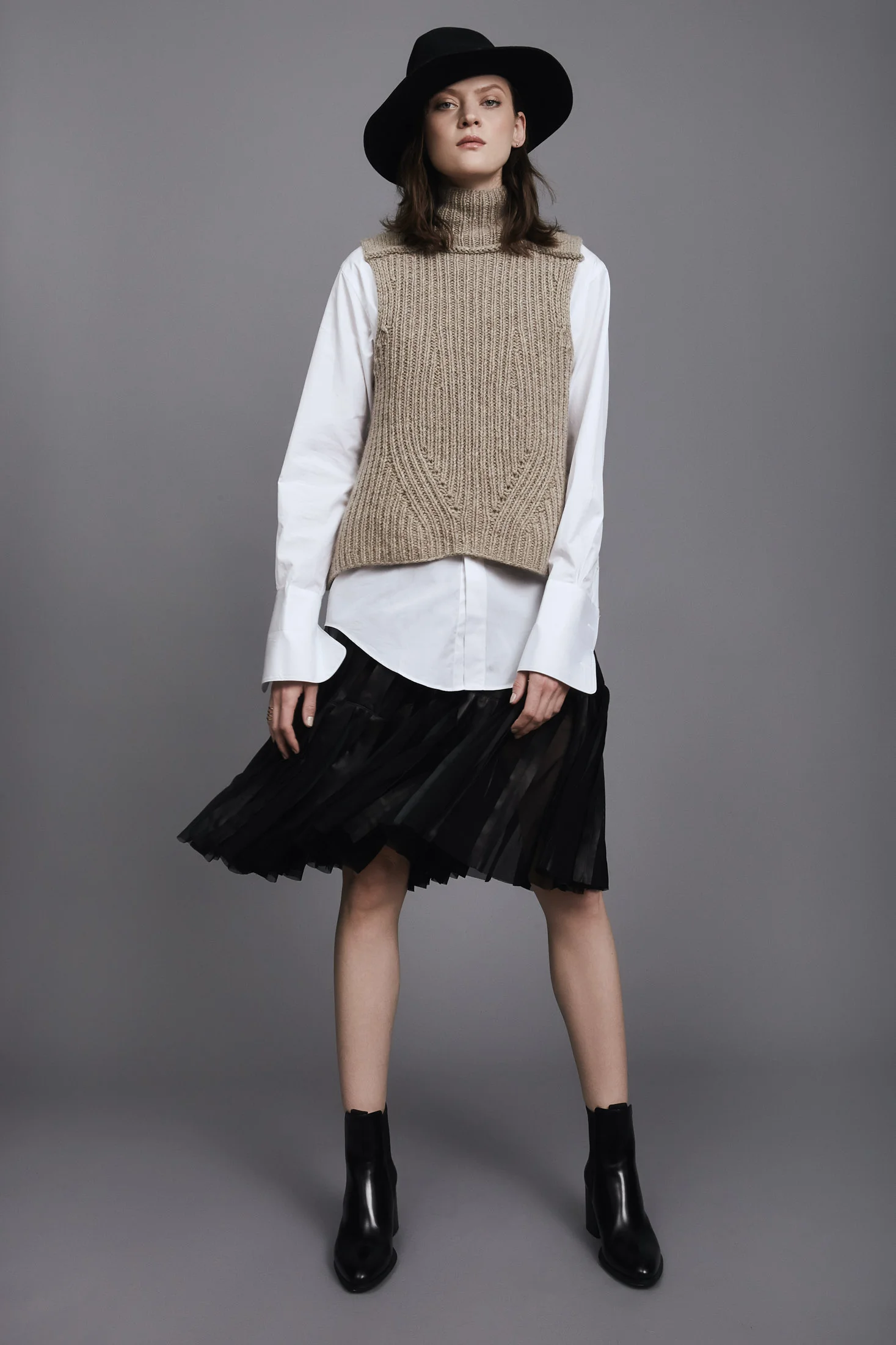 Spencer_Vladimir_Lookbook_3167.jpg