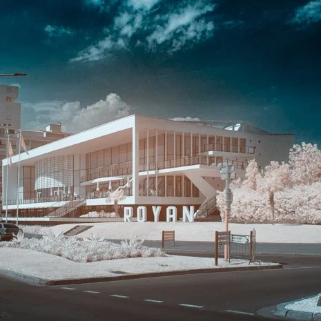 Palais des congrès-carrée.jpg