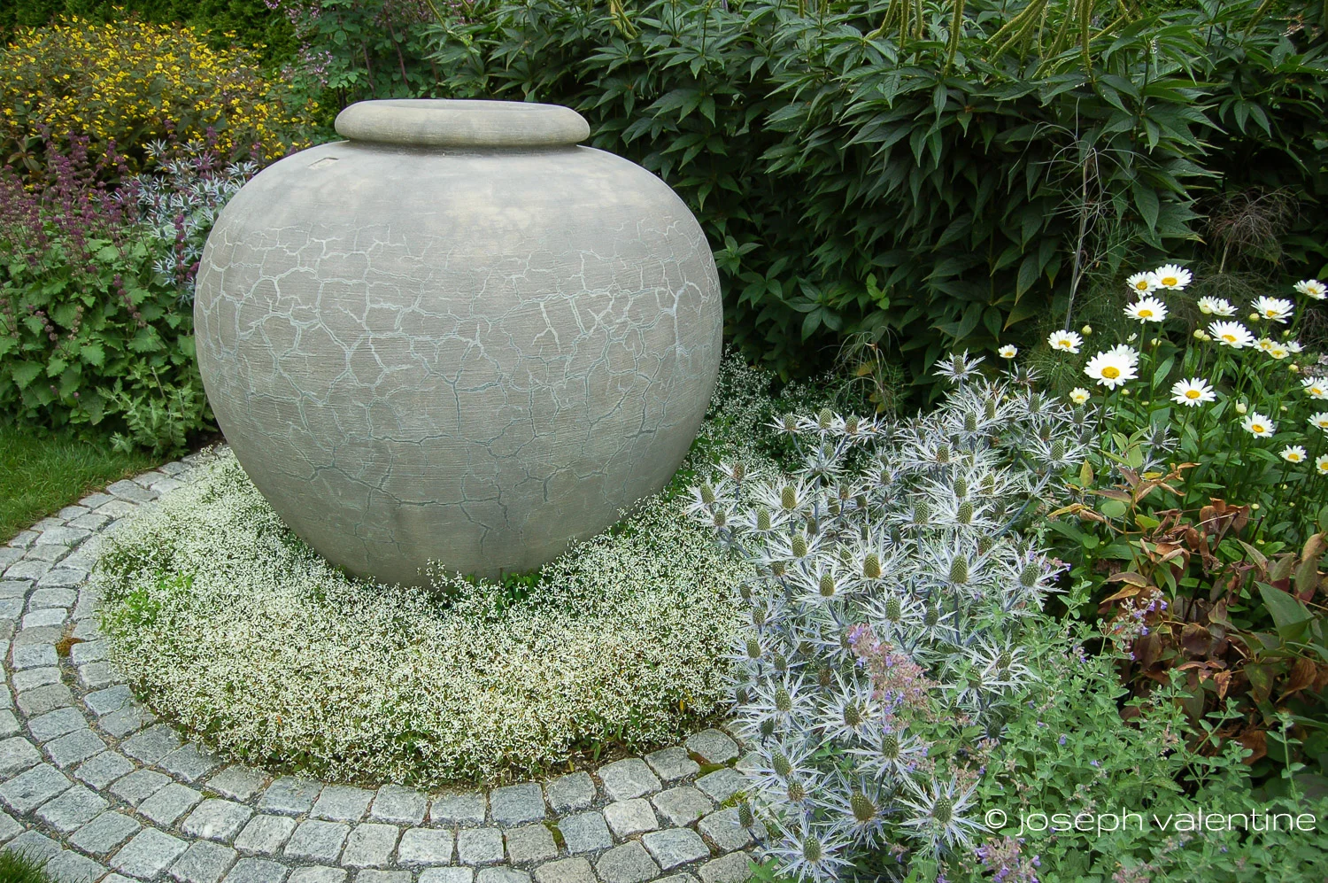 A large Borghese urn from Lunaform 