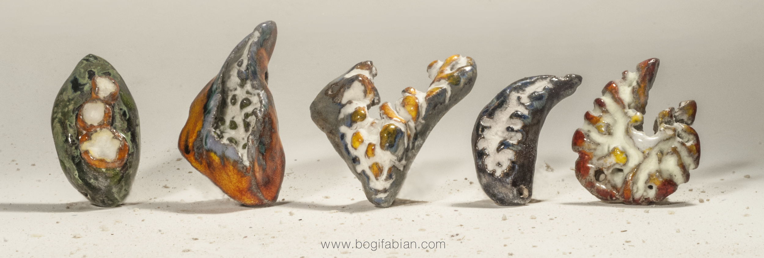 Bogi Fabian Glowing Ceramic Jewelry day nicht L23.jpg