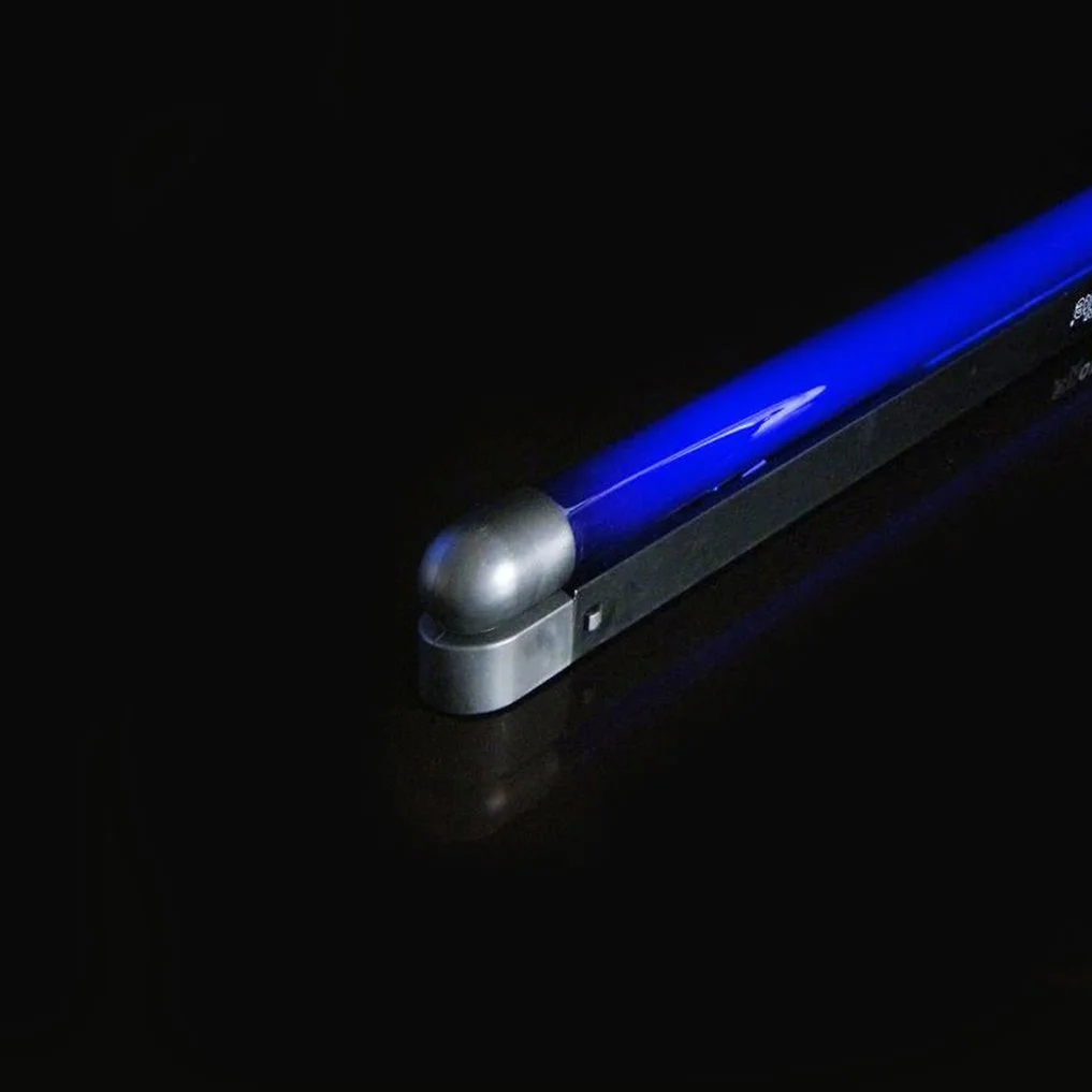BogiFabian UV lamp Blacklight UVart Glwointhedarkart cover 3.jpg