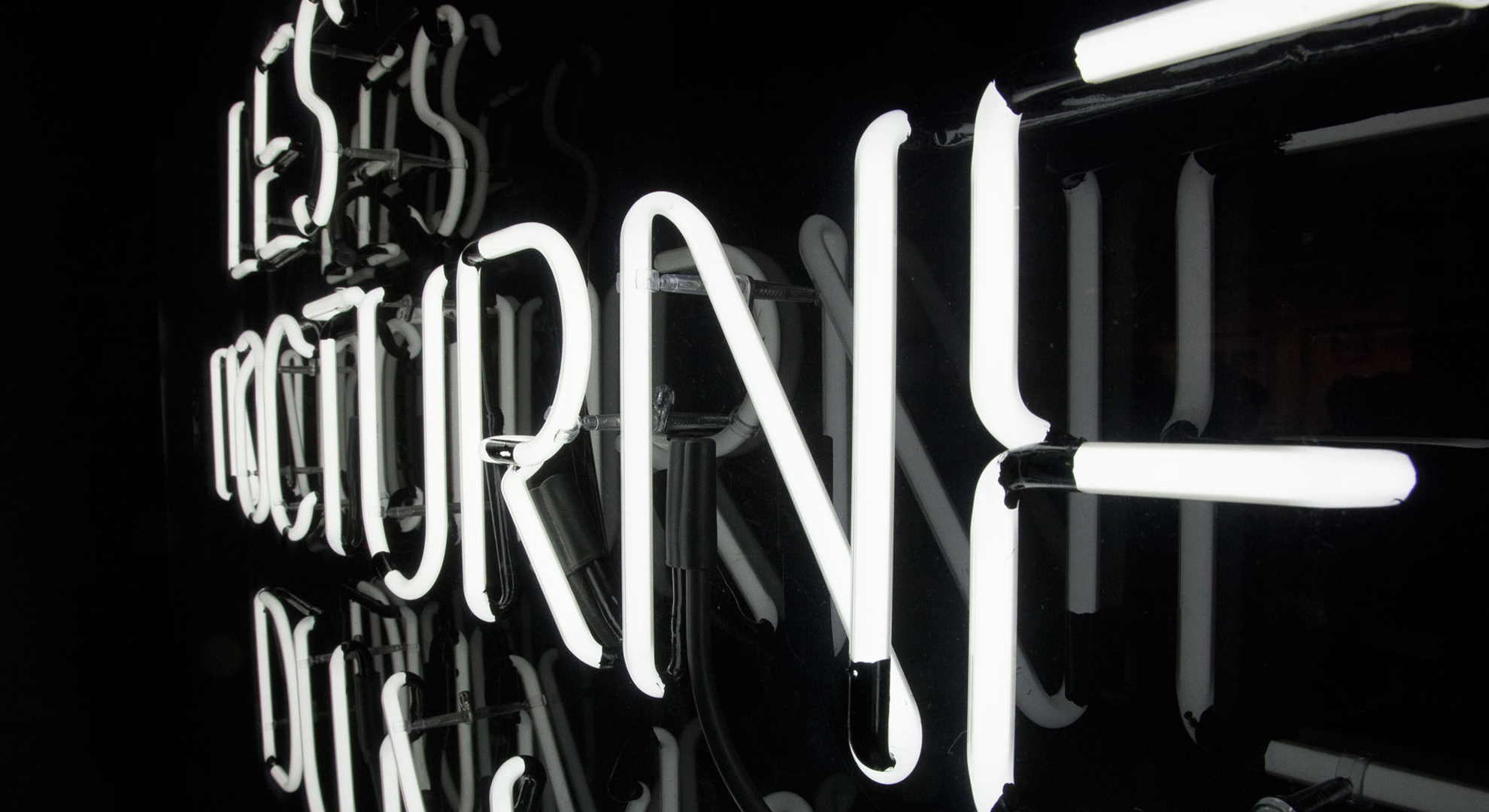 alix+neyvoz+nocturnes+musée+art+contemporain+neon+design+party+1.jpg