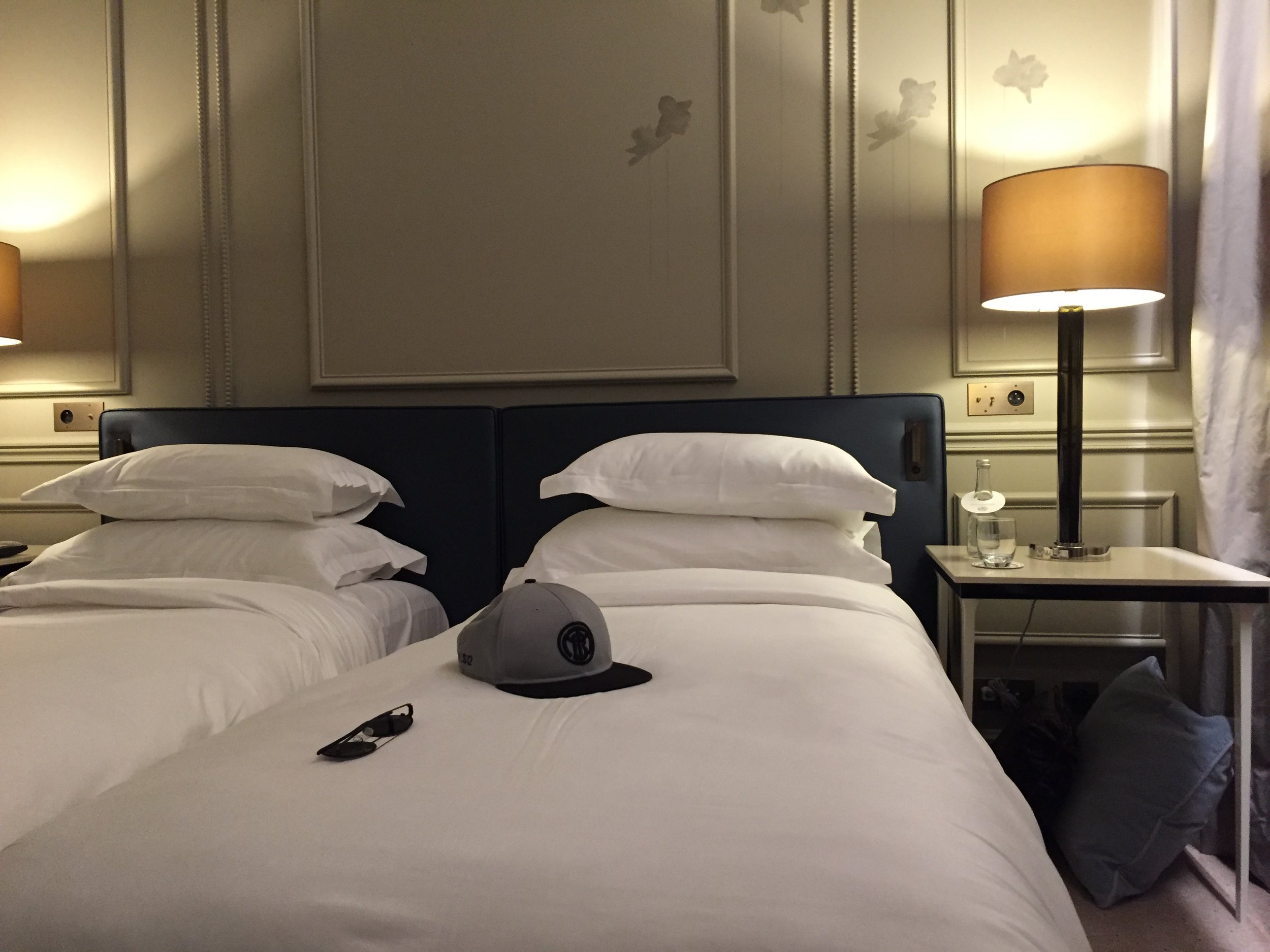 24 Hours at the Le Narcisse Blanc, Paris