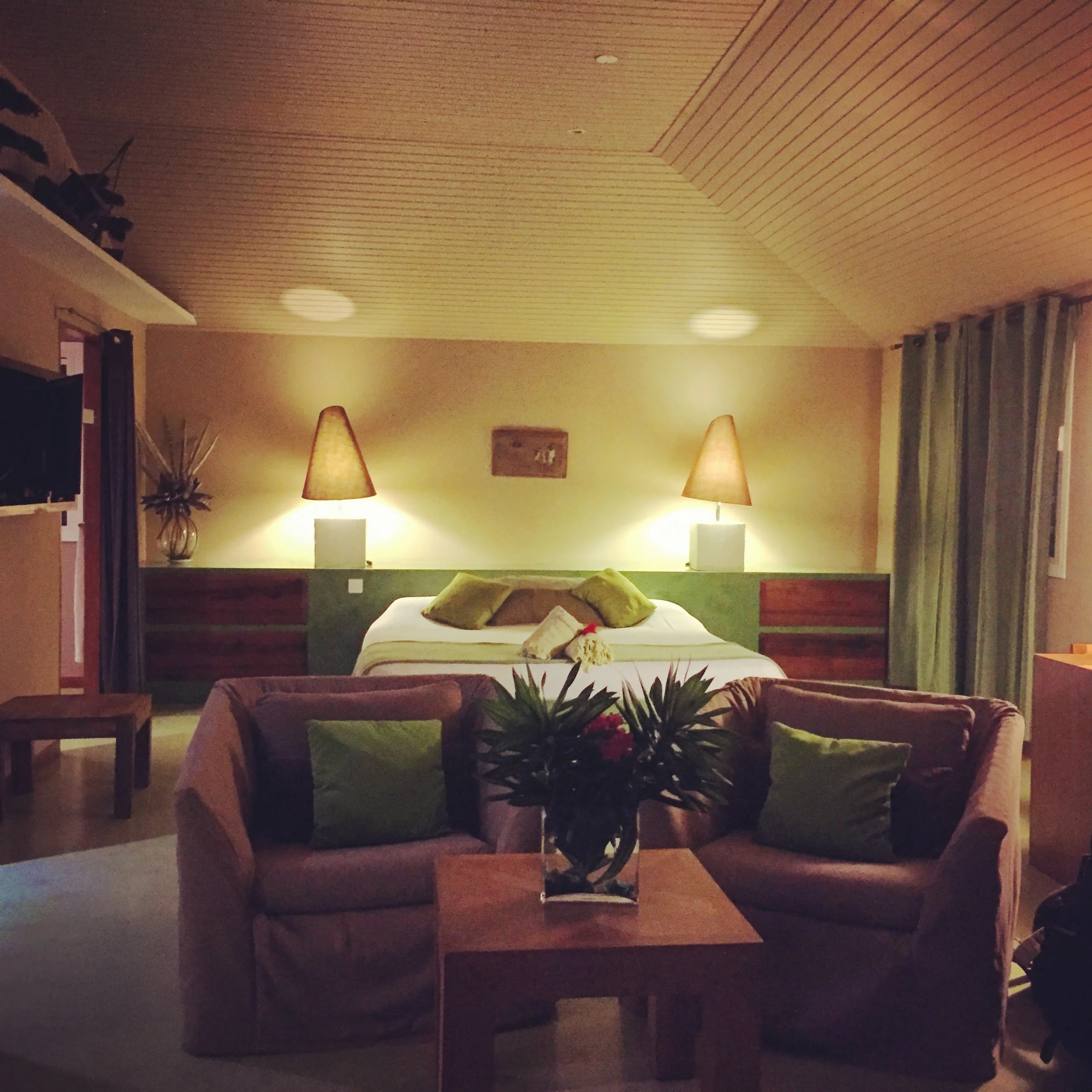 24 Hours at the Karibuni Lodge, Saint Martin