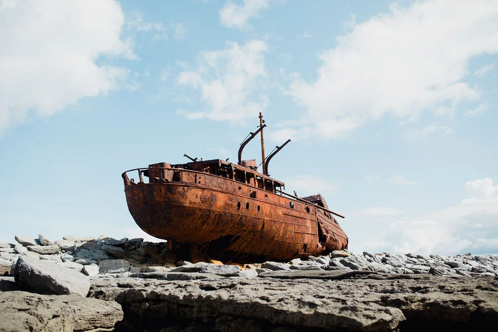 ireland studio rachel desjardins travel photography all rights reserved hostel dublin minnesota photographer lizcannor doolin liffs of moher abandoned castle aran islands inishmore inisheer inishman