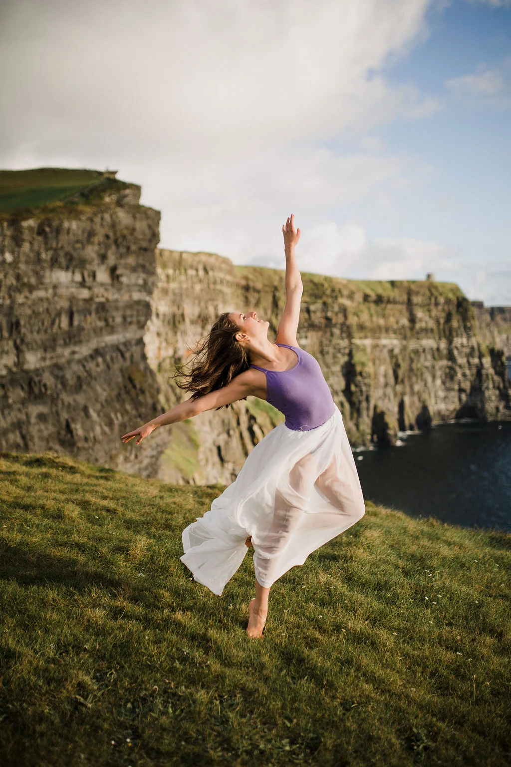 ireland studio rachel desjardins travel photography all rights reserved minnesota photographer lizcannor doolin cliffs of moher dance dancing dancer modern ballet erin campagna