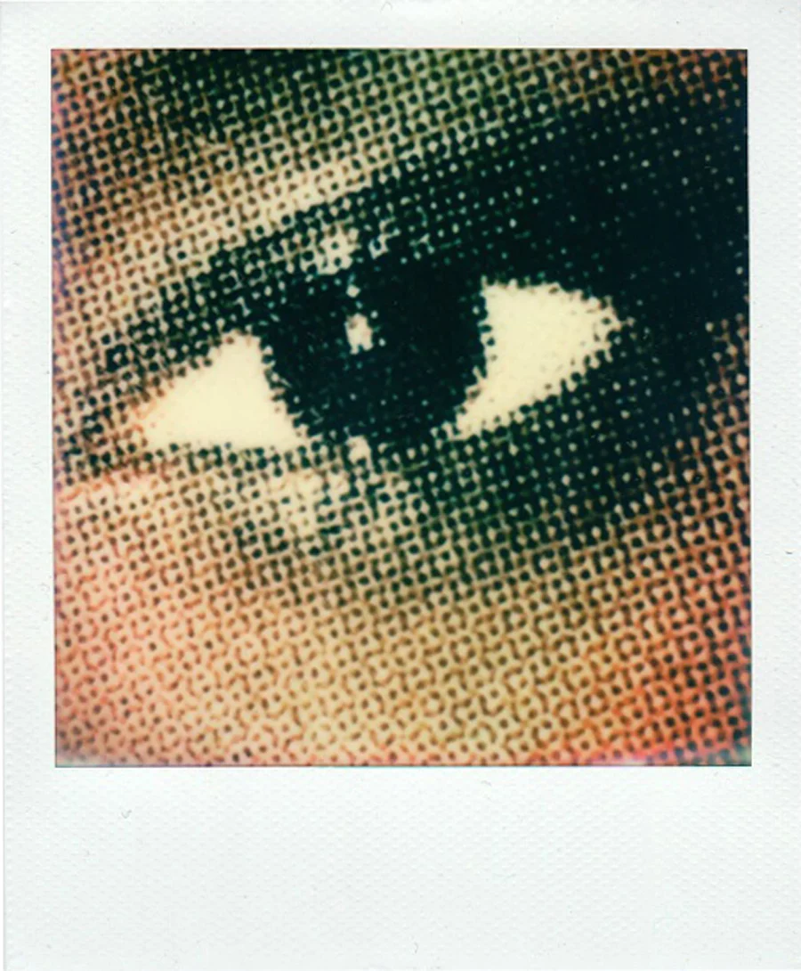 eyes_mag_dot.jpg