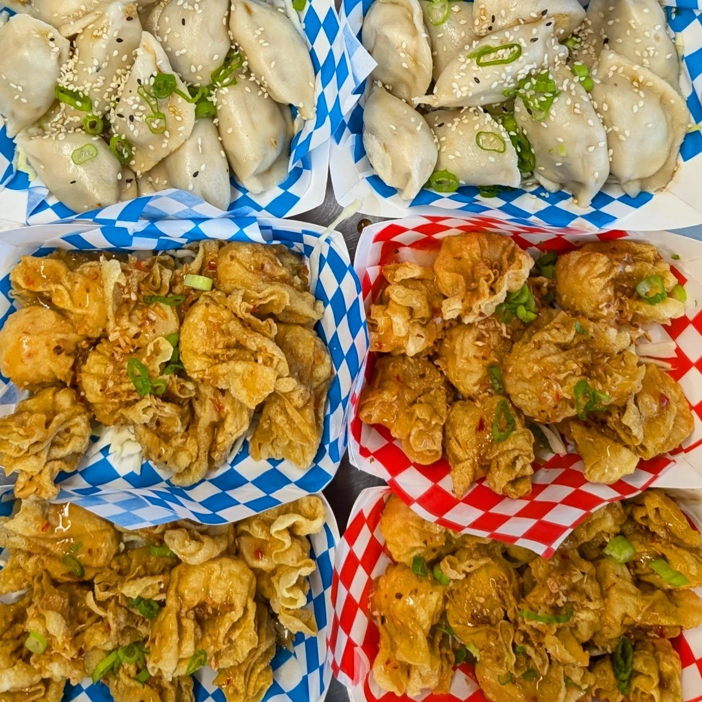🥟🥟🥟🥟🥟🥟🥟🥟🥟🥟🥟🥟🥟🥟🥟🥟🥟
How many dumplings can I fit in a photo?