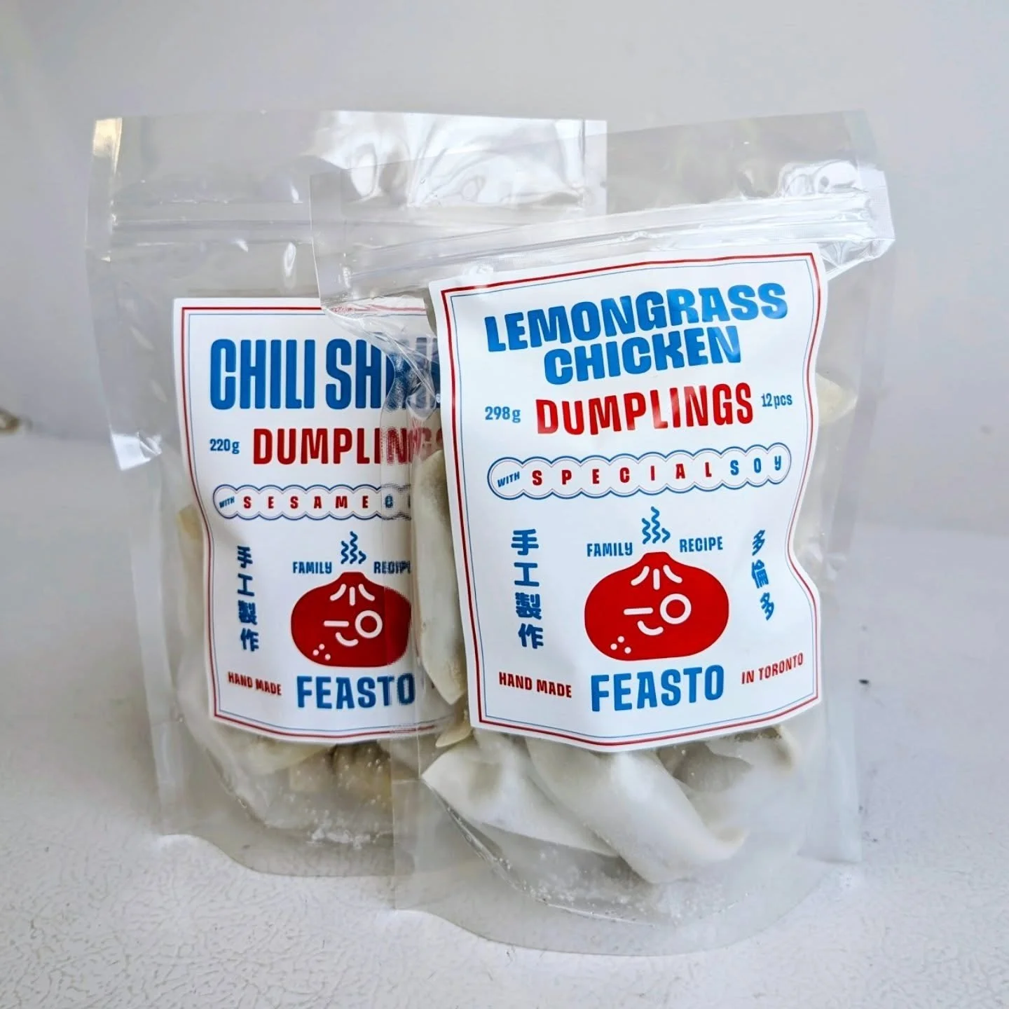 Two of the most popular flavours: Chili Shrimp + Lemongrass Chicken 💕🥟