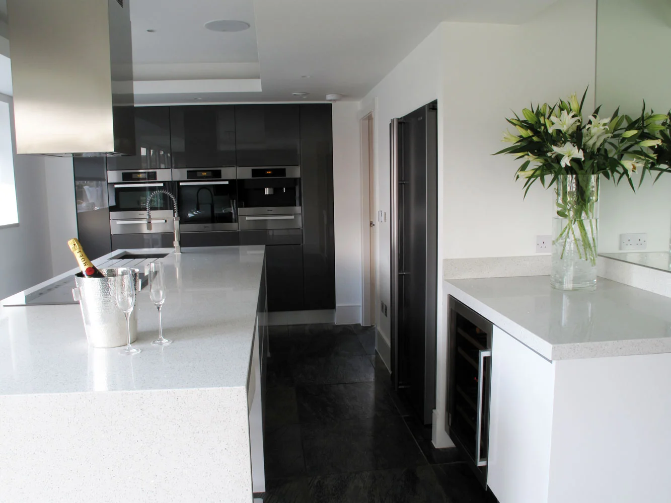 FullKitchen.jpg