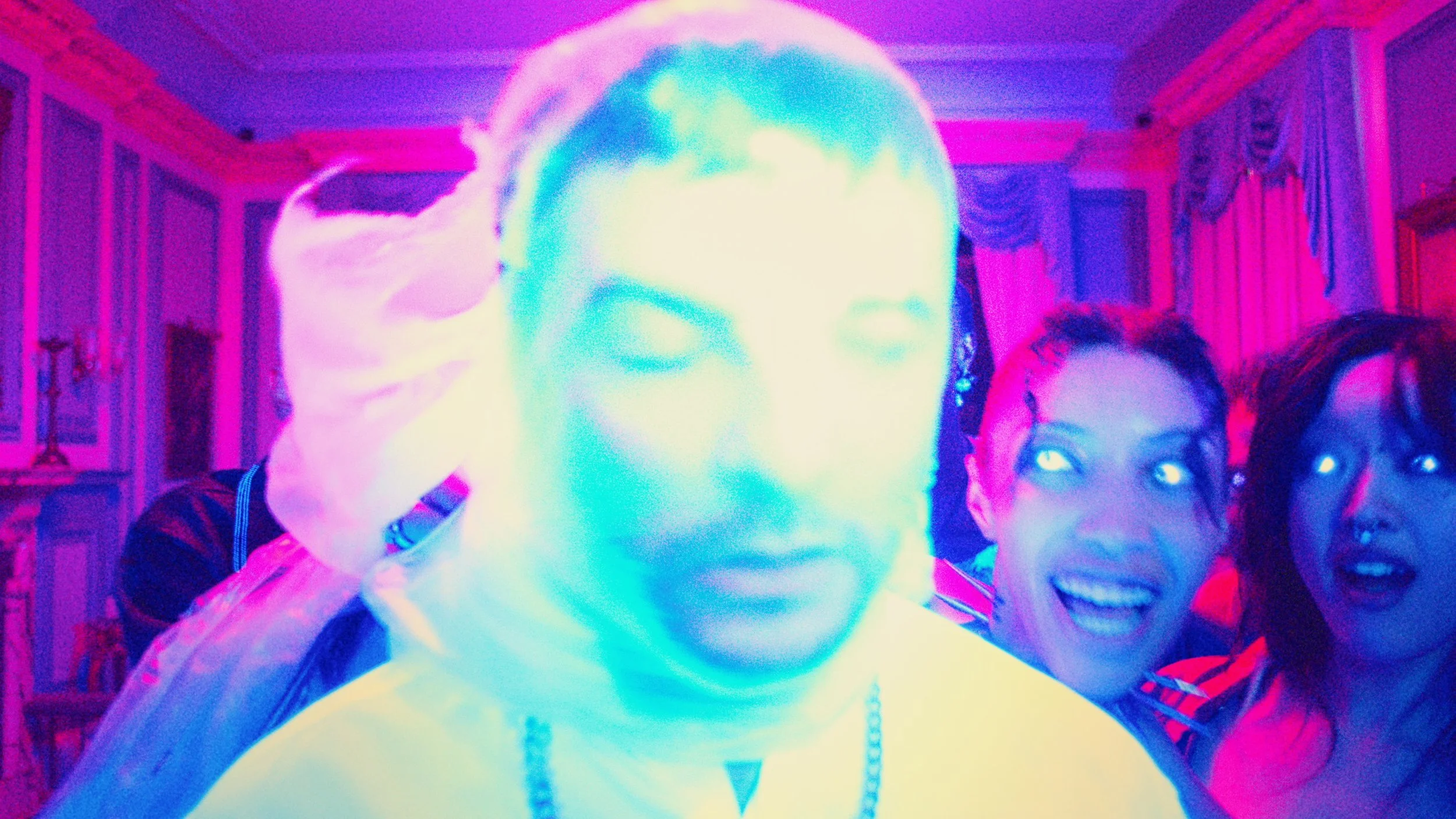 DCFONTAINES_MARIANNE_PRORES422HQ.00_01_59_21.Still091.jpg