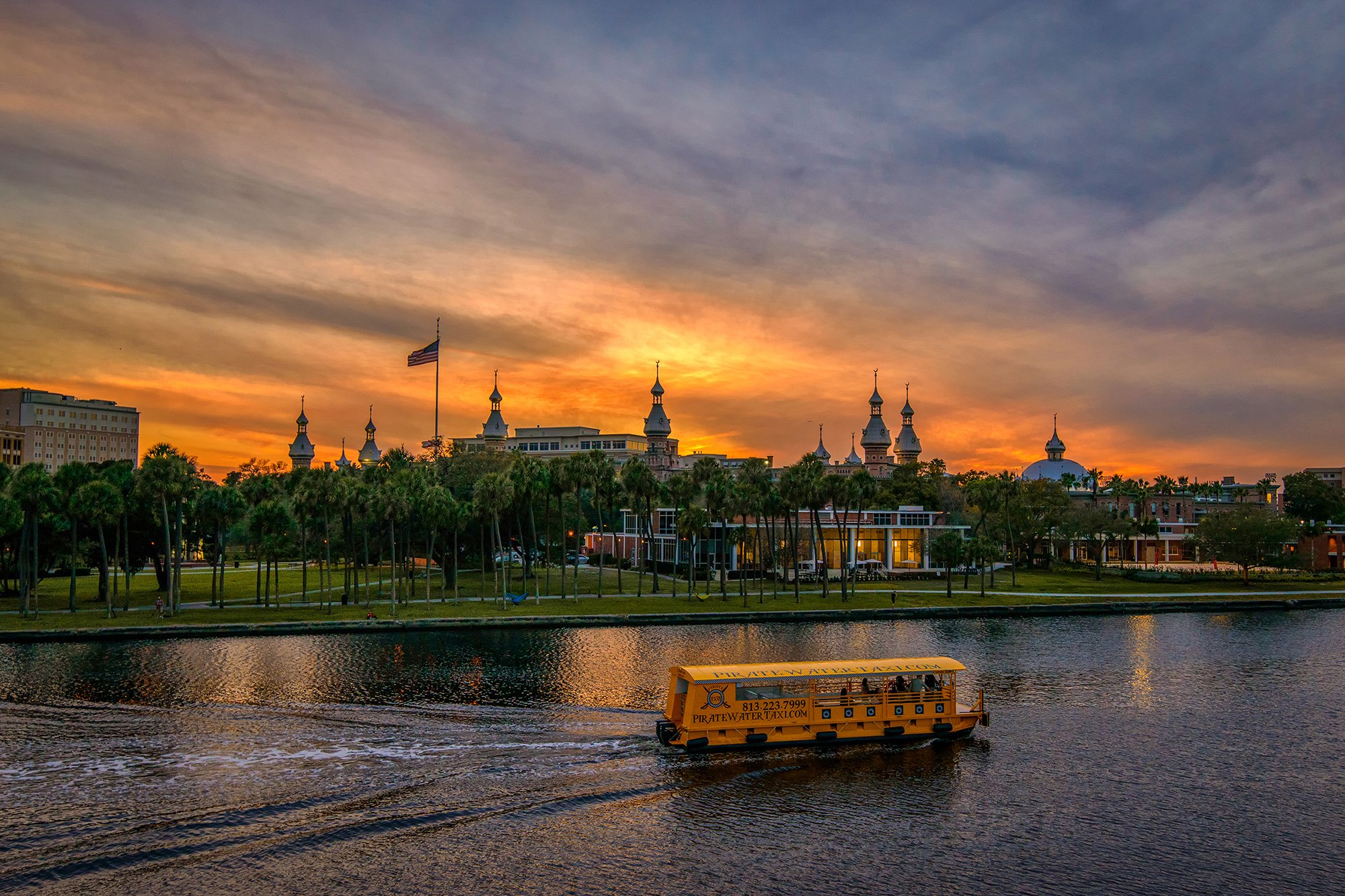 Pirate_Water_Taxi_Sunset_UT_9232AD2F-D801-4F88-949FC801A1AD1288_ddbe8392-87a4-4e06-a07d088c5cbe0374.jpg
