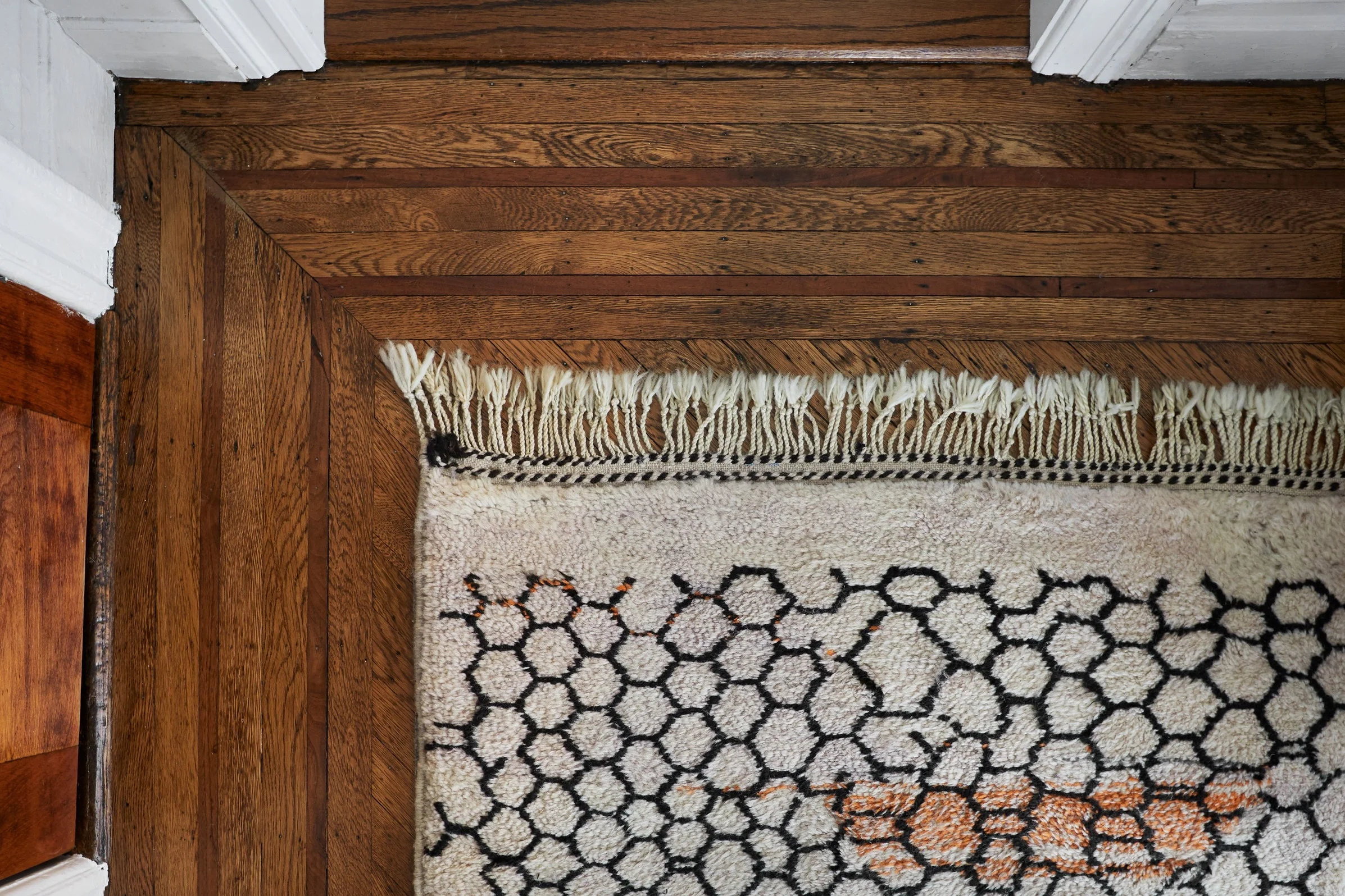 104-prospect-manor-rug-hardwood-detail.jpg