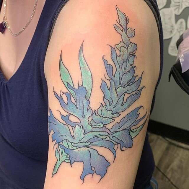 Sylleblossom from Final Fantasy by Wren Arrowood @wrenmarietattoos .
.
.
.
#femaletattooartist #tattoos #greenvilletattoos #greenvilleartist #anderson #greenville #spartanburg #greer #charlotte #yeahthatgreenville #professionaltattoos #tattoo #ladyta