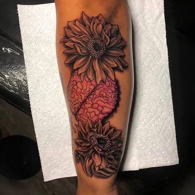 Sunflowers and Brain by Steve Cochran #Recklesshearttattoo #yeahthatgreenville #greenvillesc #greenville #greenville360 #greenvilletattoo #badasstattoo #tattoo #tattooinspo #sunflowertattoo