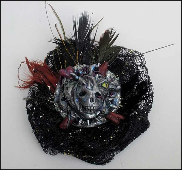 Skull Brooch.jpg