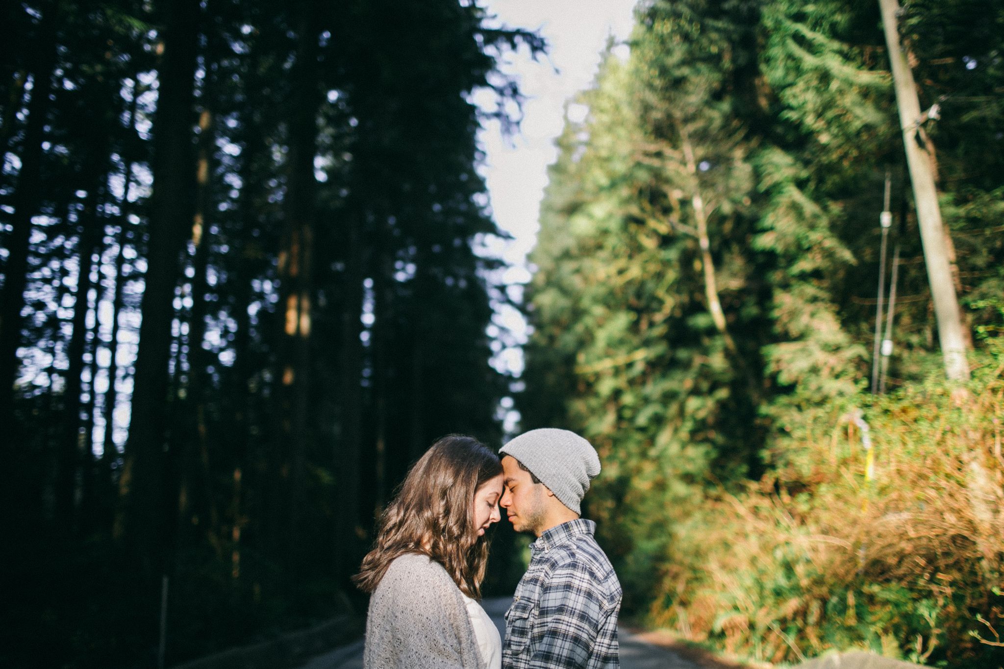 A North Vancouver Deep cove and Quarry rock engagement session. Vancouver wedding, lifestyle and portrait photographer. Lesley Laine