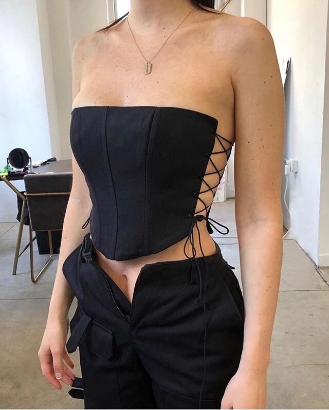 ⚔️ @danielleguizio #instagood #instadaily #instagram #instaday #instafashion #instapic #inspo #inspired #trending #trends #style #instastyle #instafashion #trendy #styles #instagramer #instalike #instamood #mood #instagramhub #fashiongram #fashionblo