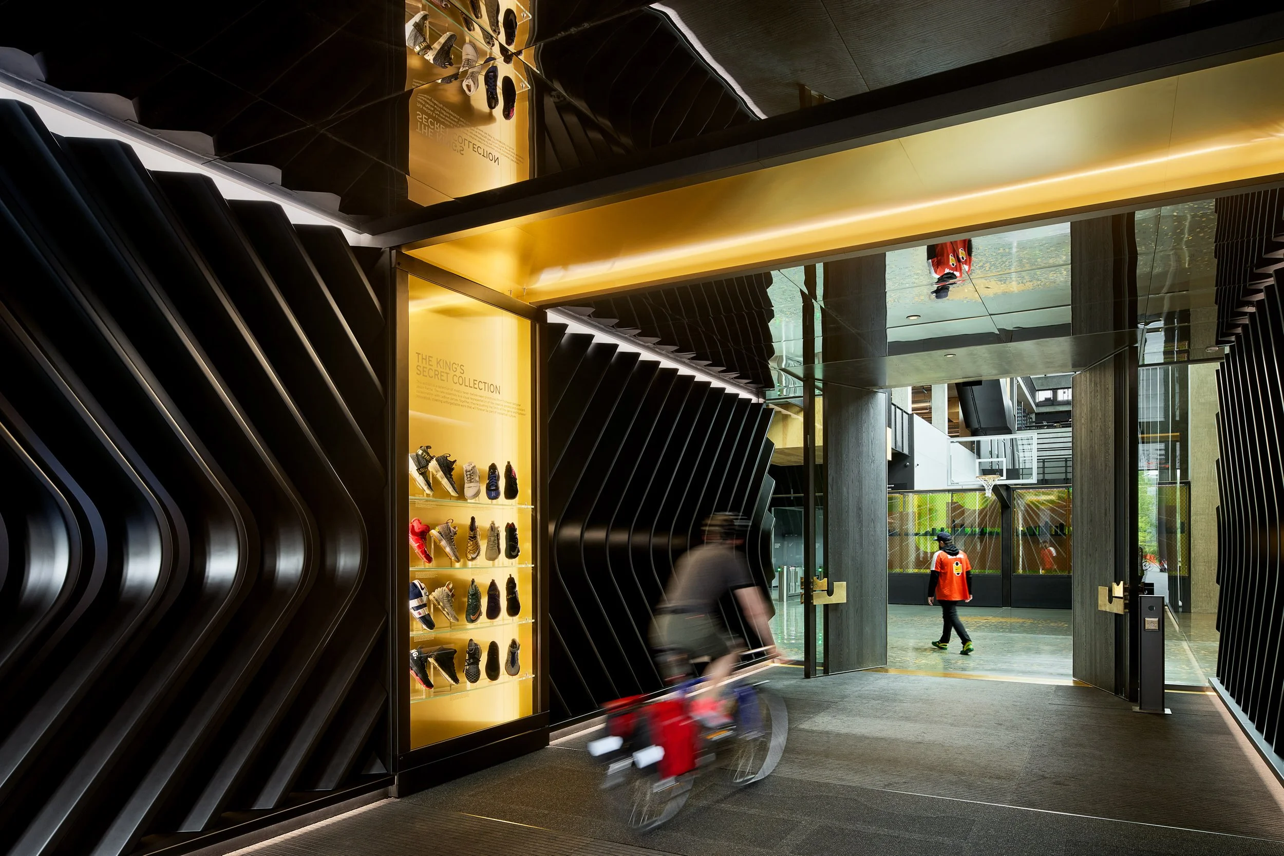 Nike_Sports_Research_Lab_LeBron_James_Innovation_Center_11_original.jpg