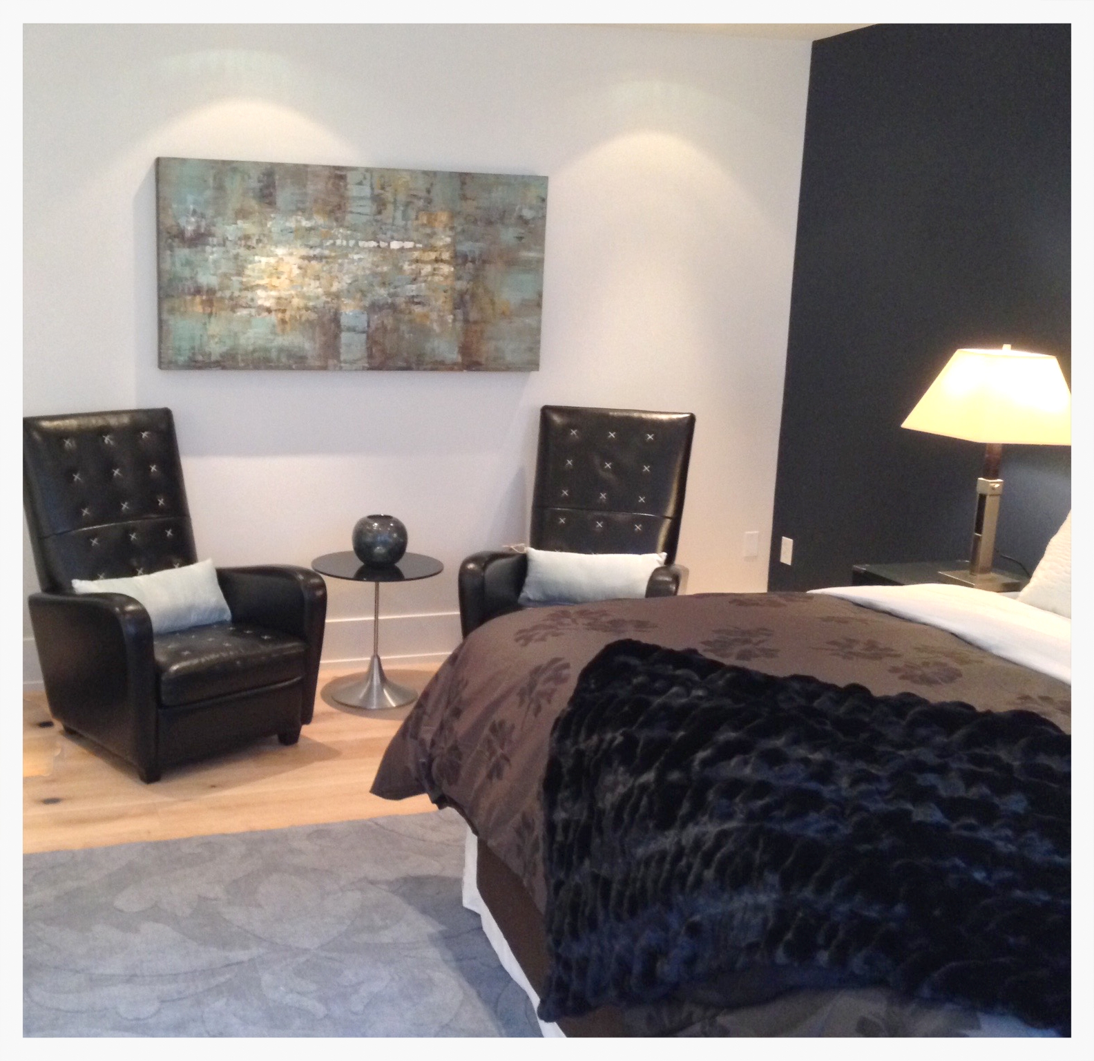 Bedroom chairs.jpg