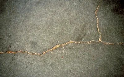 prepared_floor_crack.jpg