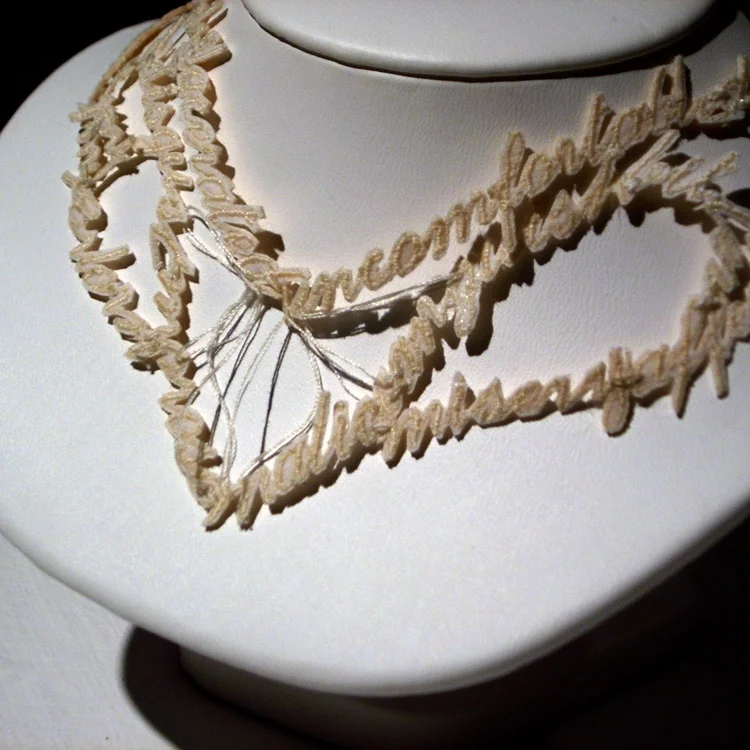 neckpiece.1_50yd.jpg