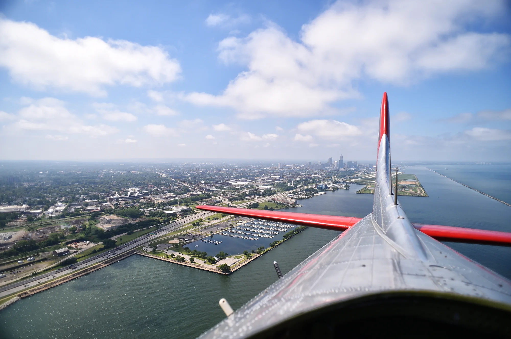 B-17 MADRES MAIDEN VISITS CLEVELAND