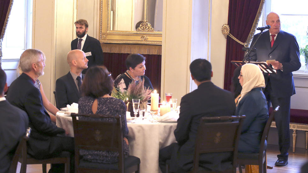 Kongelig gjestebud for trossyn