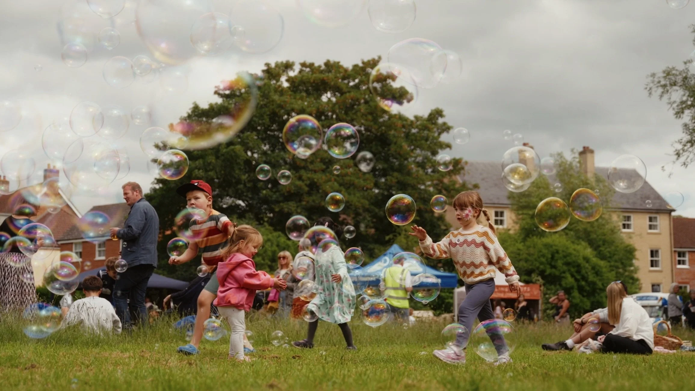 Stills from recent #postproduction work for Sax Arts Fest edit for @the_artstation

🎥 @plestedj
✂️🎨 @matthewlaweswickwar for @other_brother_studios
