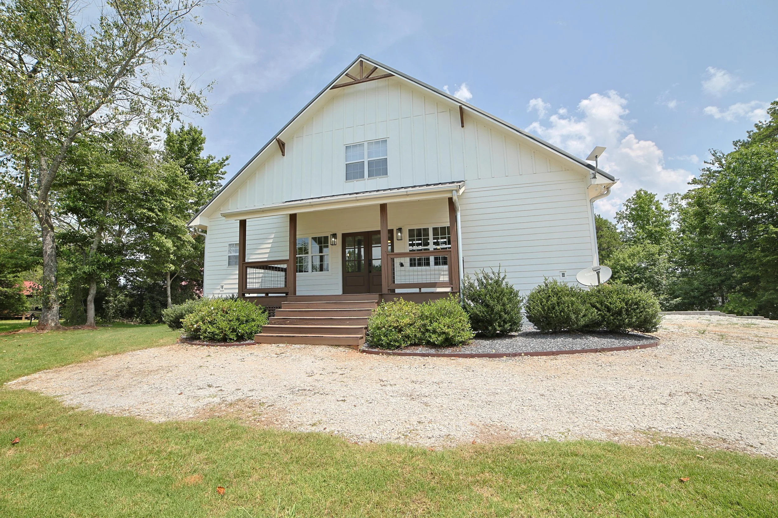 Front of House.jpg