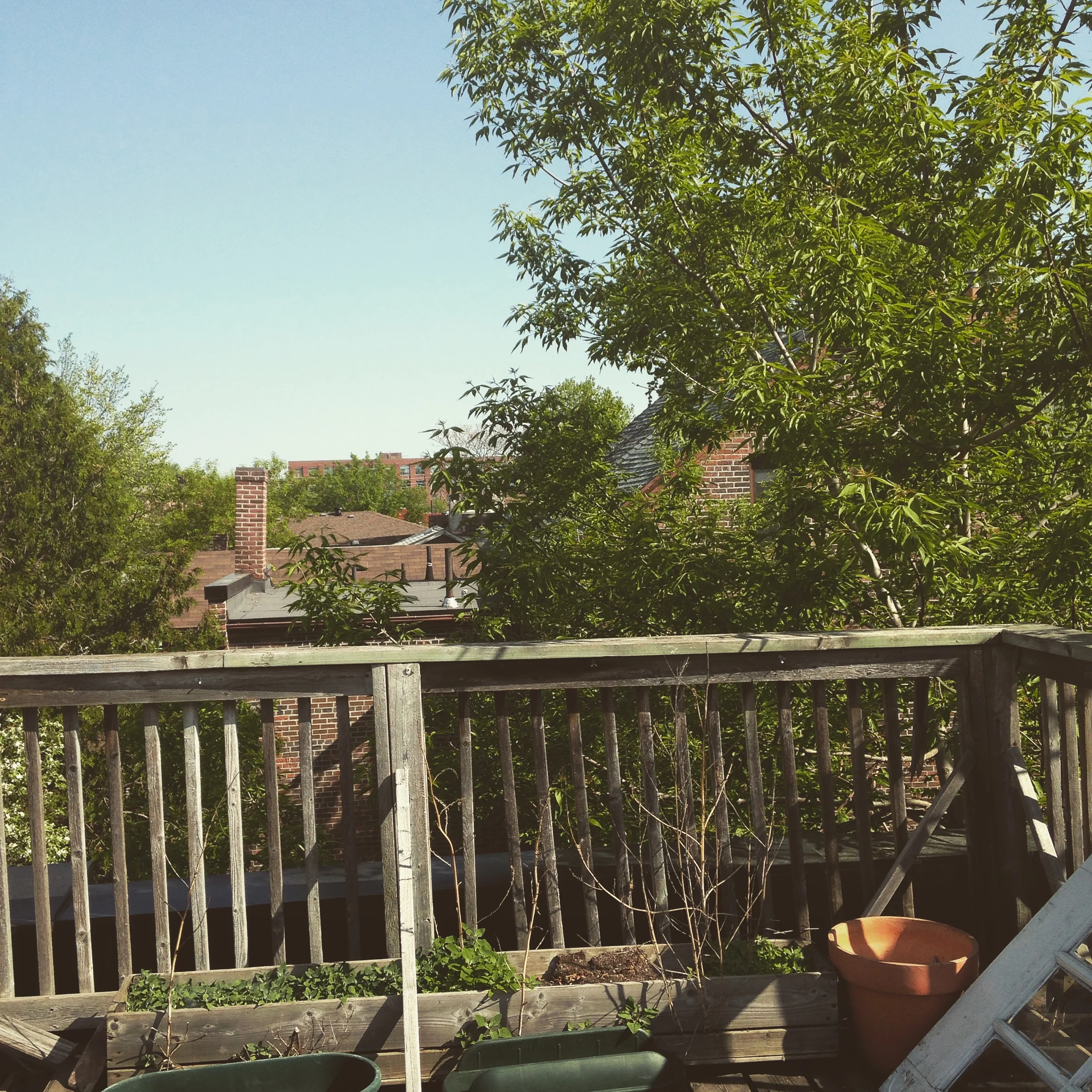 Empty chairs, Full spirits