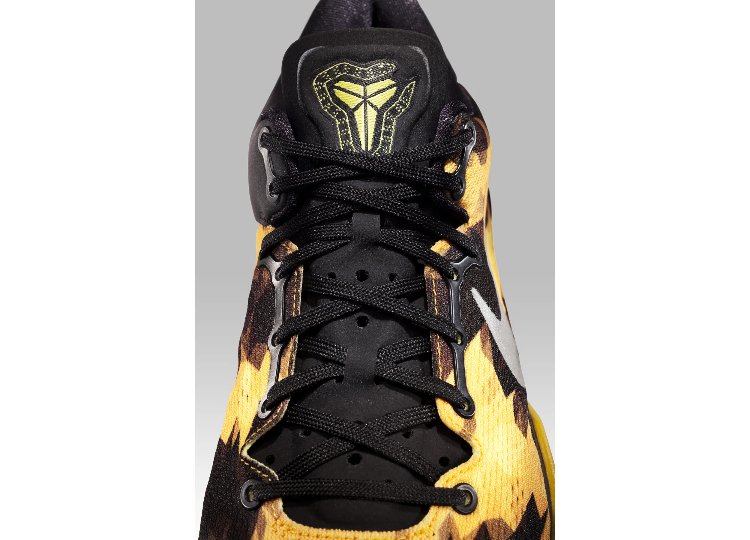 Nike_Zoom_Kobe_8_tongue_original.jpg