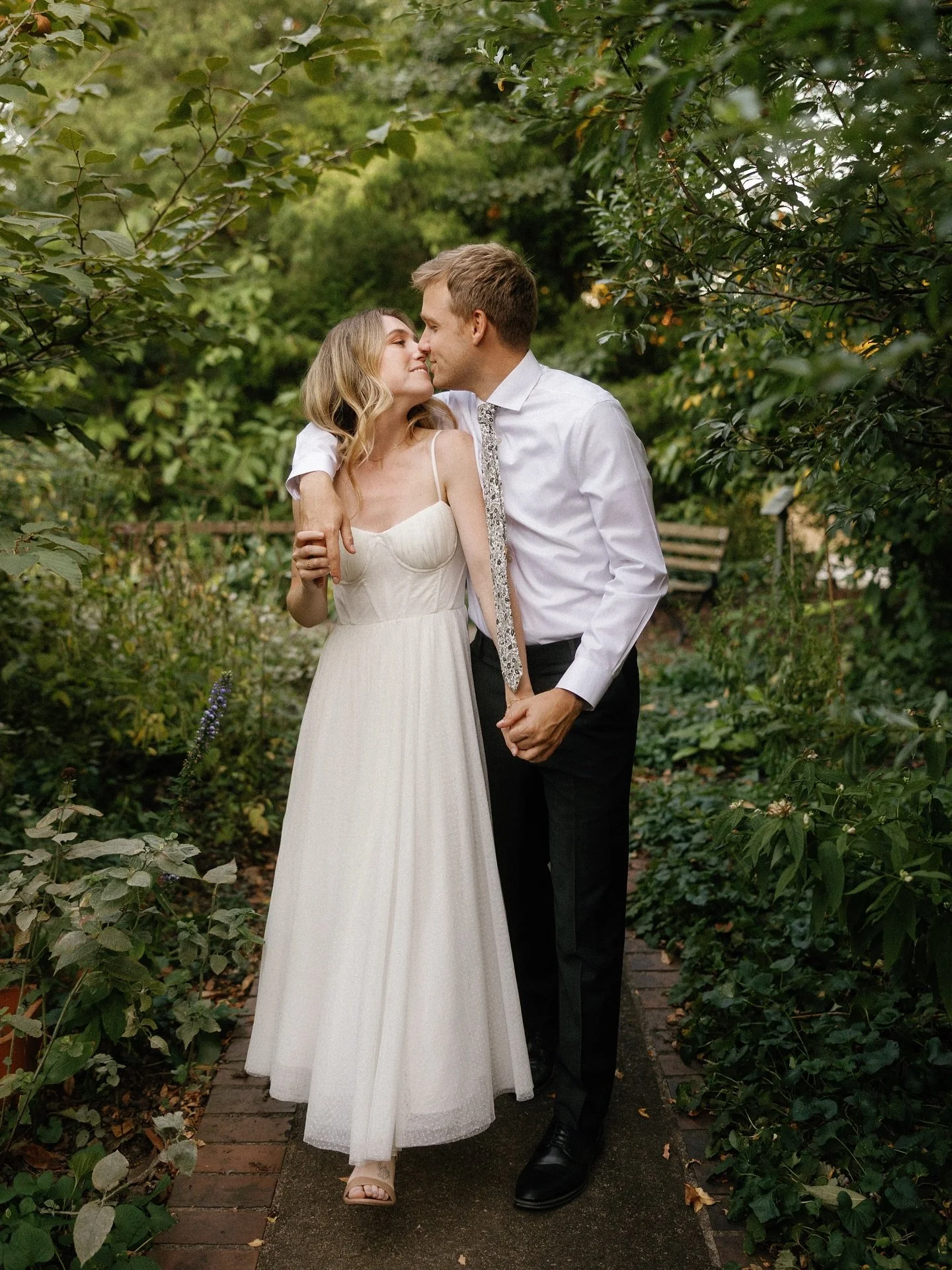 The last bit of summer light. It did not disappoint! 
.
.
#tylernormanphotography #pittsburgh #pittsburghweddingphotographer #pittsburghweddingphotography #weddingphotographer #bride #groom #engagement #engagementphotography